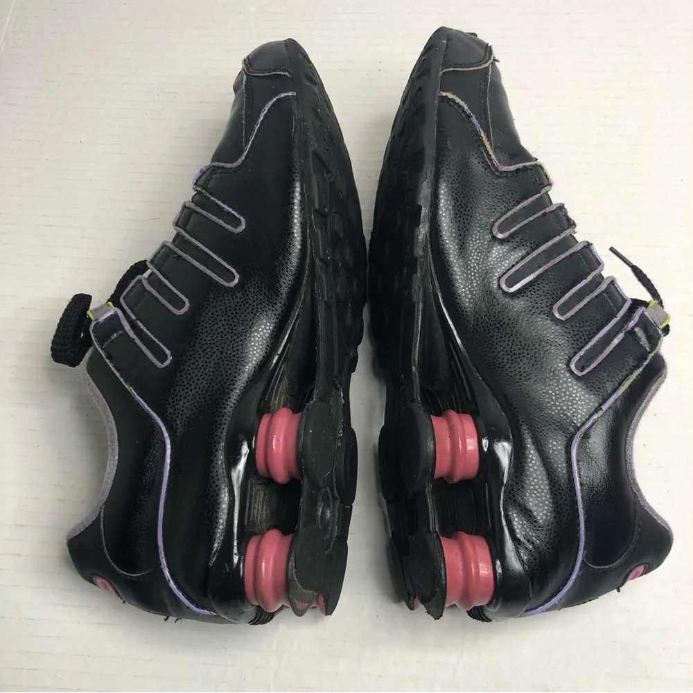 Nike Shox Sneakers Size 6.5Y fits Women 8.5 Black Pink Womens Youth Athletic